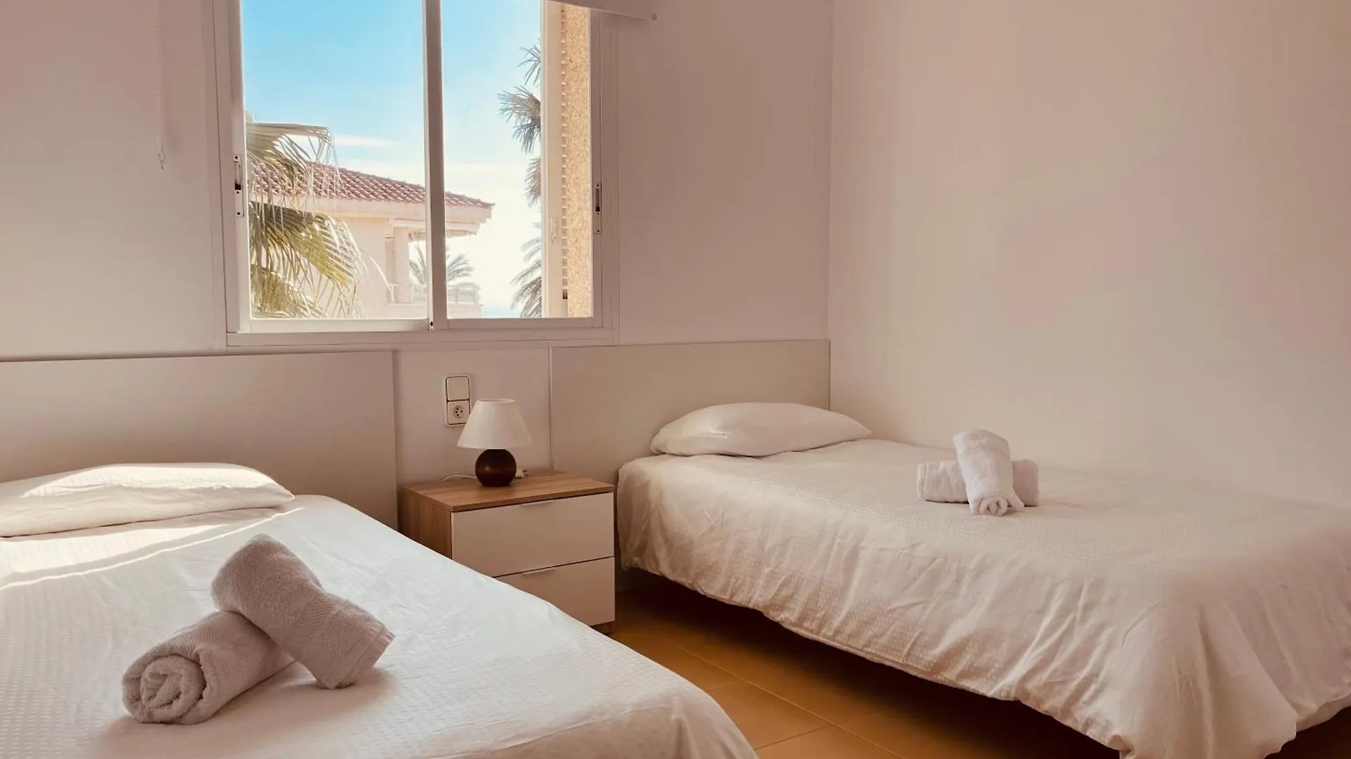 Precioso Apartamento Con Chimenea Y Vistas Al Mar Sant Salvador